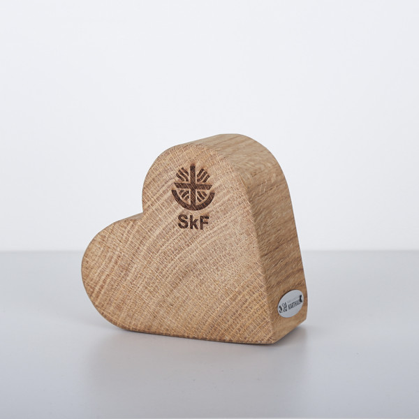 Holzherz mit graviertem SkF-Logo