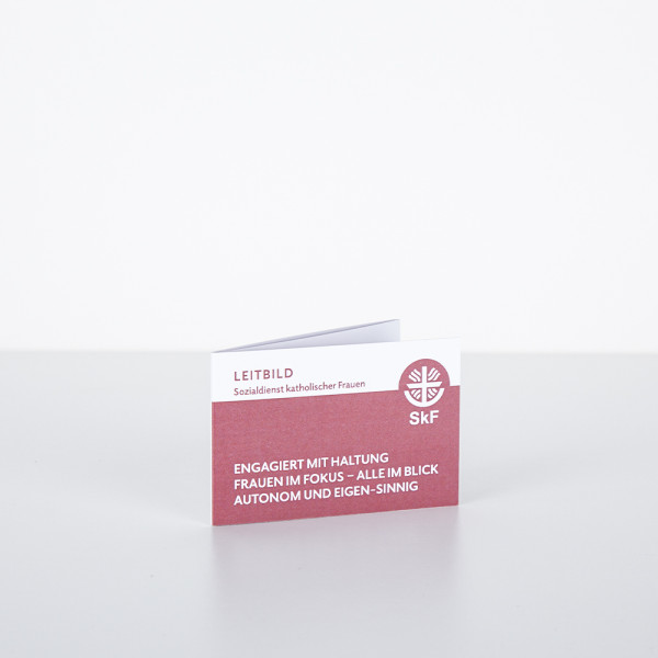Karte im Visitenkartenformat mit dem SkF-Leitbild