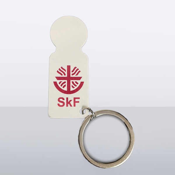 Metallschlüsselanhänger mit integriertem Einkaufschip und rotem SkF-Logo